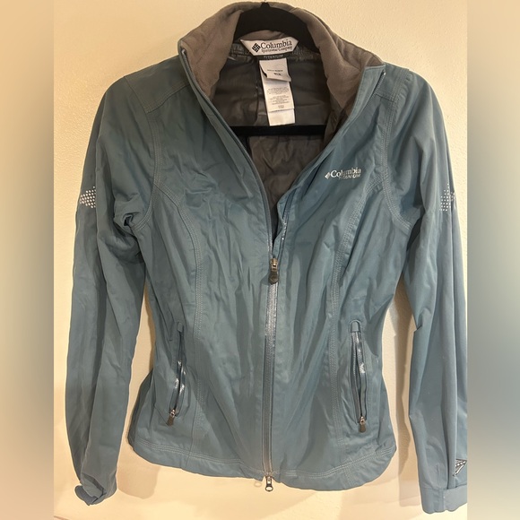 Jackets & Blazers - Columbia rain jacket women XS